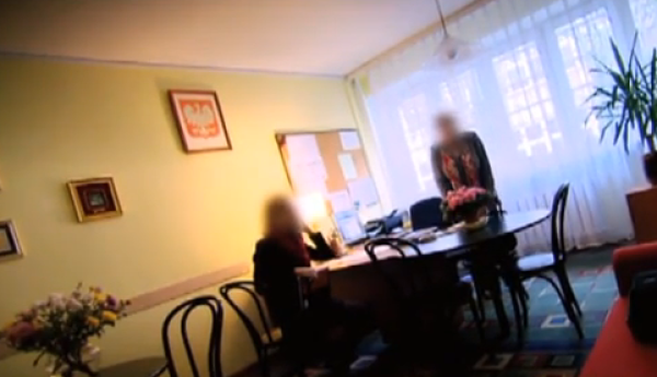Rozpoczął się proces dyrektorki szkoły, która zatrudniała mężczyznę oskarżonego obecnie o pedofilię